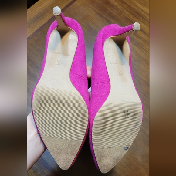 Old Navy Suede Stilettos - Picture 3 of 3